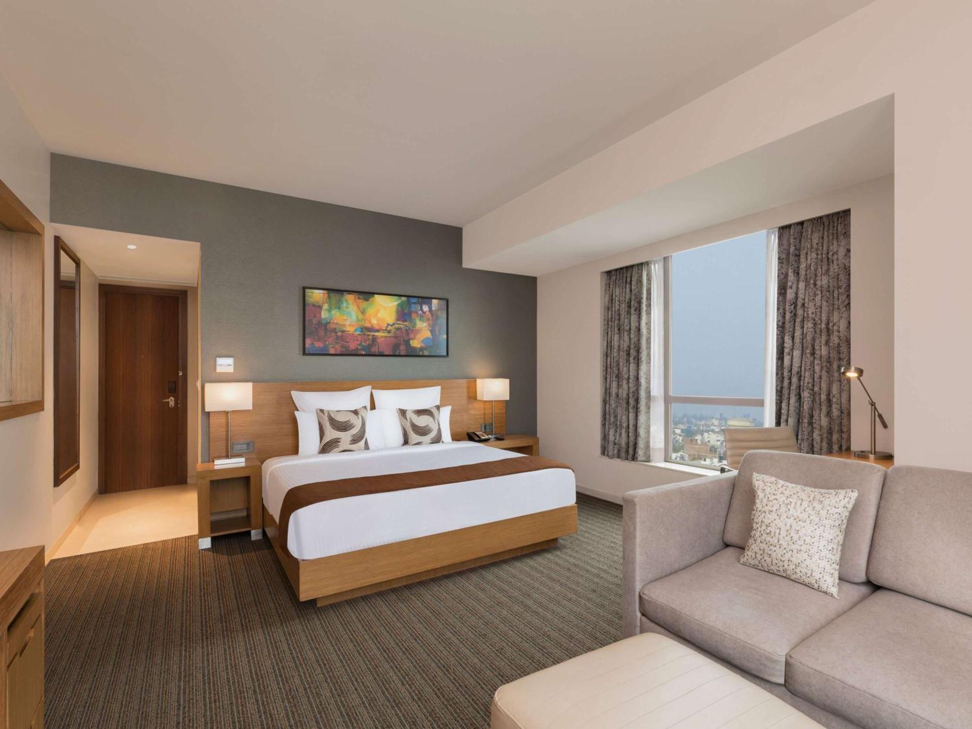 Novotel Lucknow Gomti Nagar Esterno foto